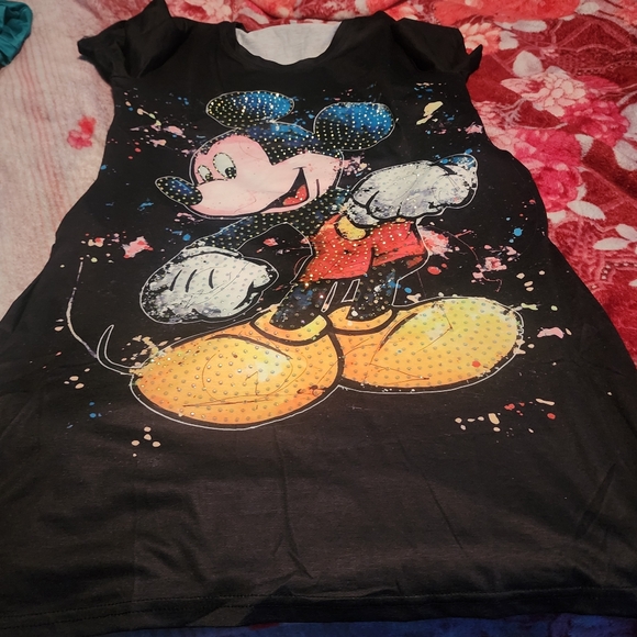 To small - Picture 1 of 2